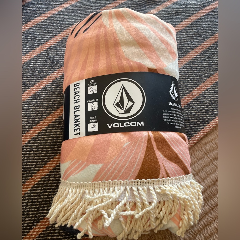 Volcom Beach Blanket - Peach